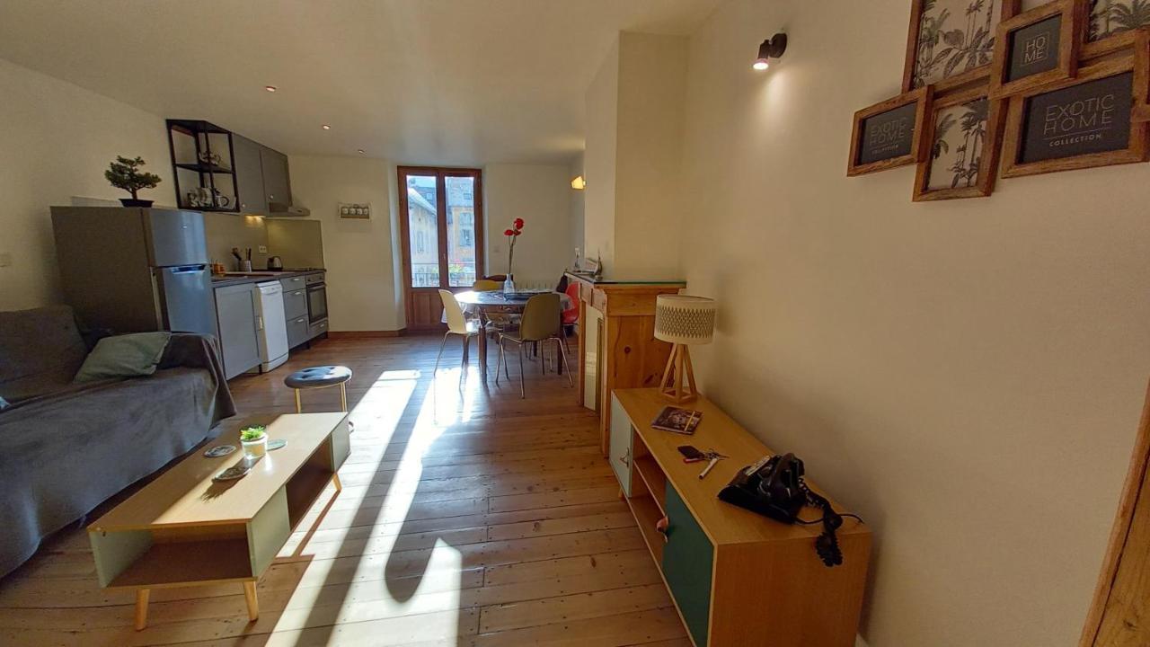 Appartement De Charme Le 1707 Au Coeur De La Cite Vauban Бриансон Экстерьер фото
